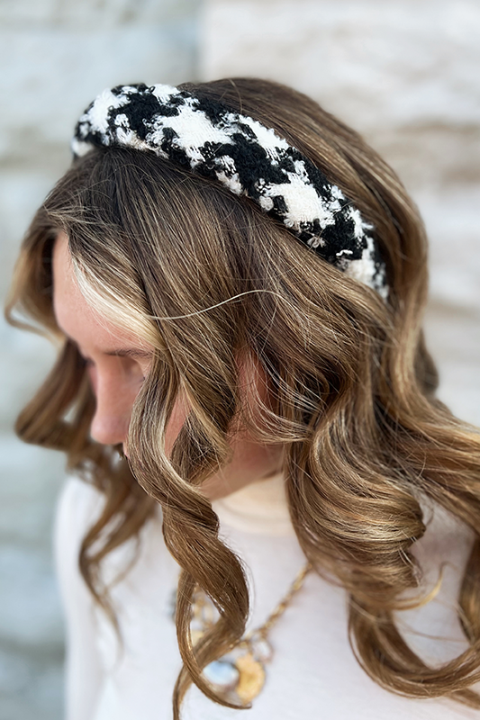 Knitted White/Black Headband